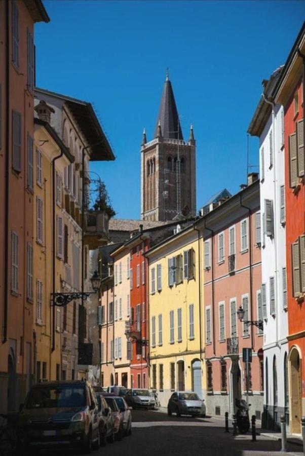 Sant'Anna Studio Apartment Parma Exteriör bild
