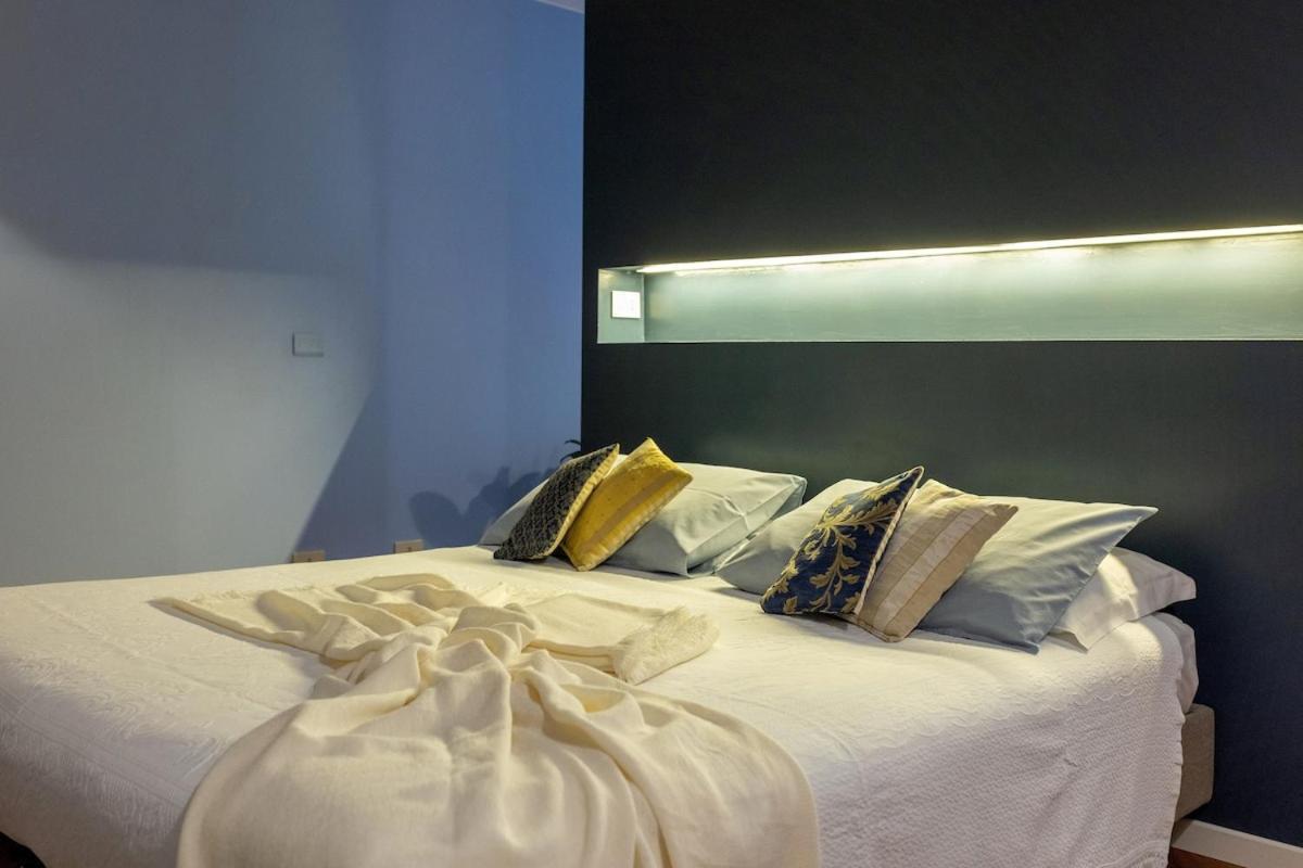 Sant'Anna Studio Apartment Parma Exteriör bild